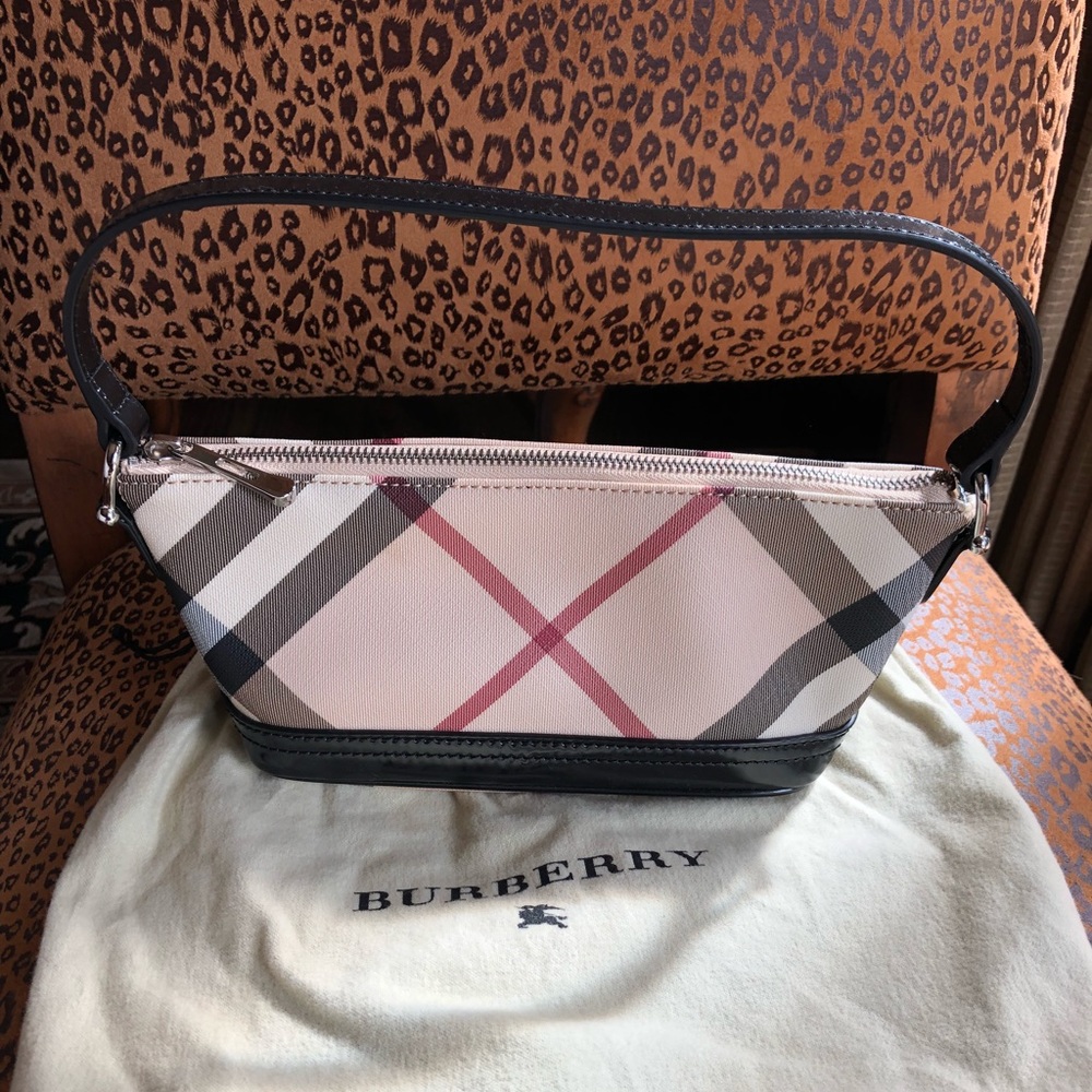 Burberry small nova check shoulder bag